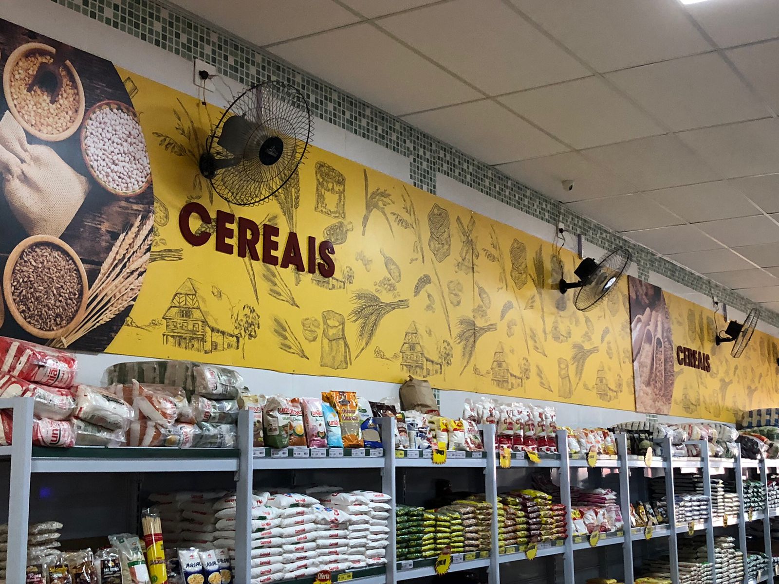 Exemplo de comunicação visual em supermercado M2 Flex - 3