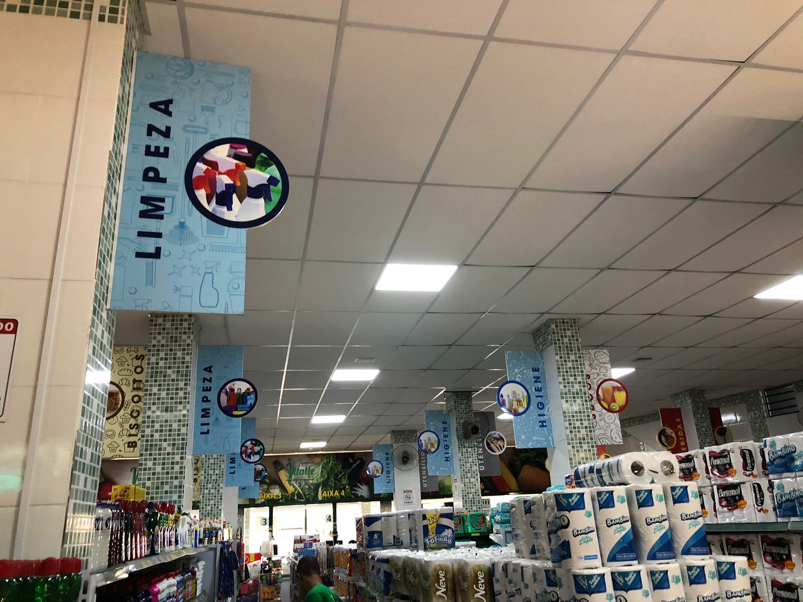 Exemplo de comunicação visual em supermercado M2 Flex - 5